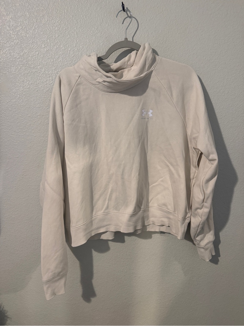 Under Armour Light Cream Sweatshirt with Funnel Neck